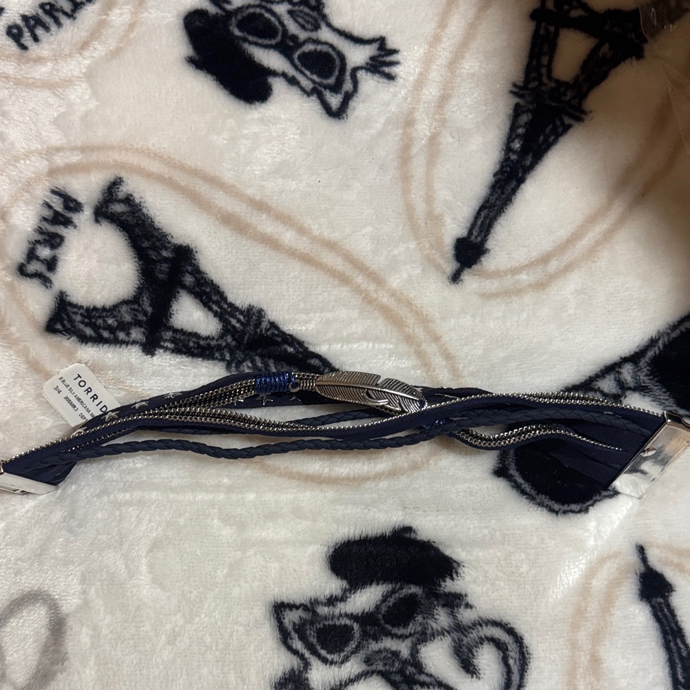NWT Torrid Blue Star American Bracelet Size 3/4 Magnetic Closure - Picture 7 of 8